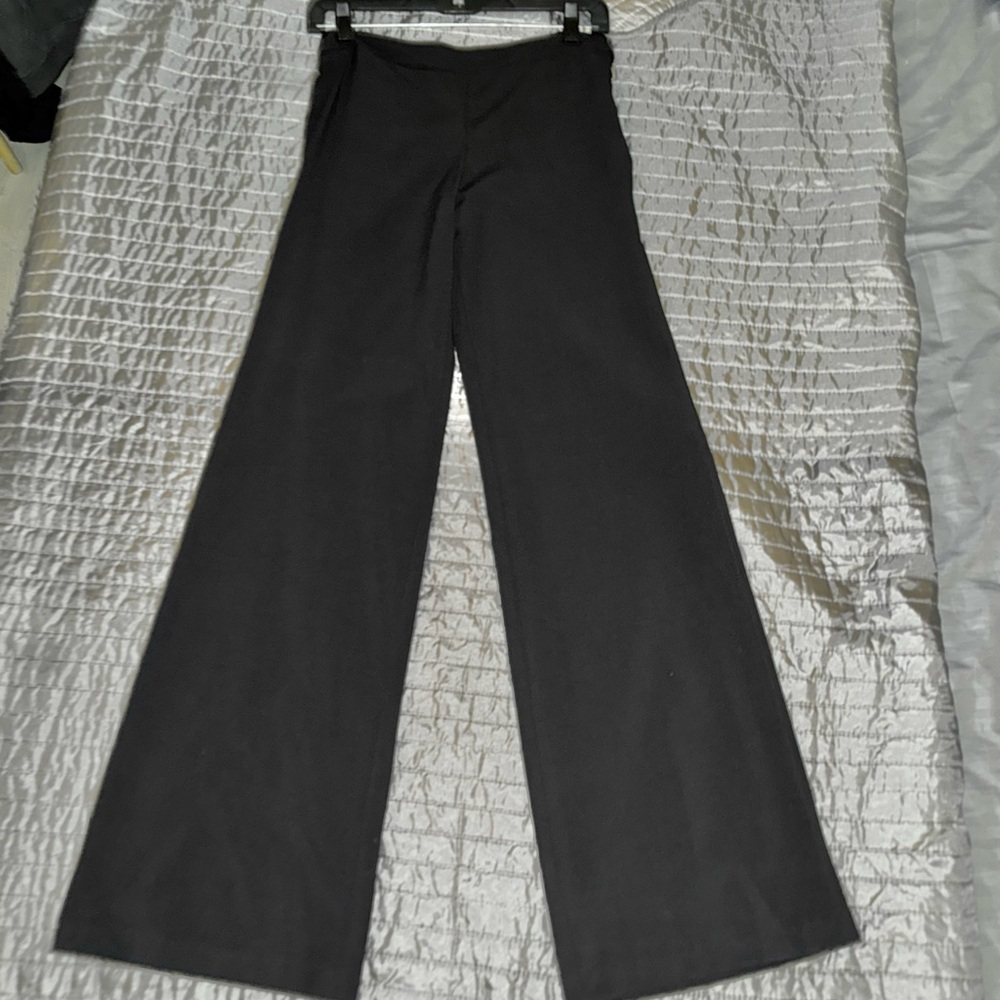Elegant Black Women's Wide-Leg Pants with zipper on side